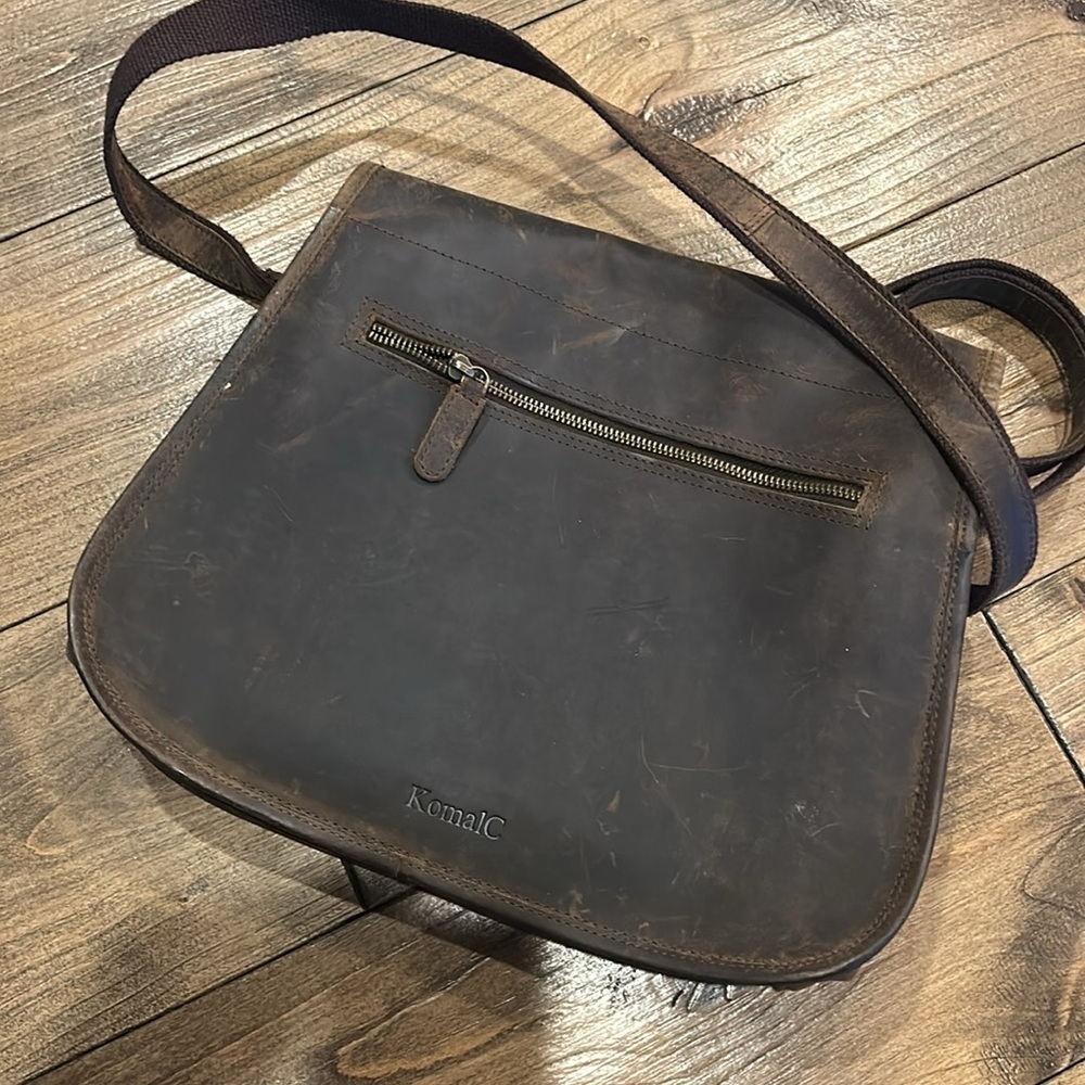 KomalC Leather Saddle Bag - Picture 3 of 4